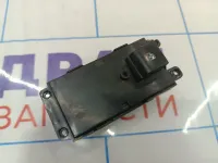 Кнопка стеклоподъемника Chevrolet Cruze (J300) 13305370.
