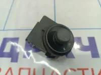 Переключатель регулировки зеркала Chevrolet Cruze (J300) 13272182.