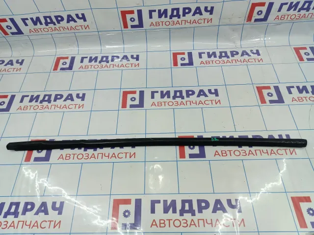 Накладка стекла заднего правого Chevrolet Cruze (J300) 95274249.
