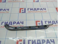 Направляющая заднего бампера правая Chevrolet Cruze (J300) 94833089. Дефекты.