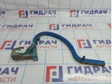 Петля крышки багажника левая Chevrolet Cruze (J300) 96990272.