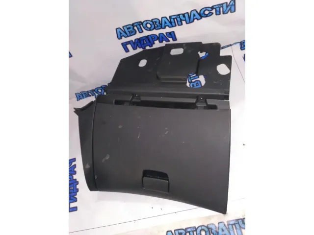 бардачок Chevrolet Cruze 2010