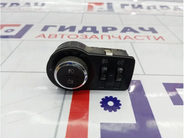 Переключатель света фар Chevrolet Cruze 13301749