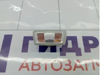 Повторитель на крыло левый Chevrolet Cruze 13252455