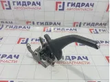 Рычаг, педаль стояночного тормоза Chevrolet Cruze 13319730