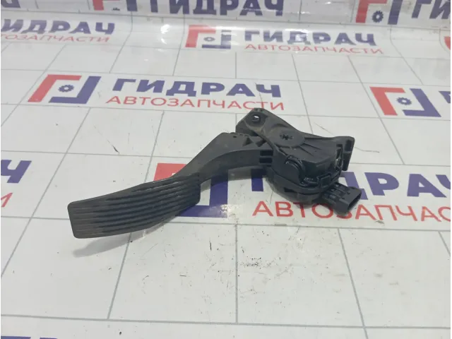Педаль газа Chevrolet Cruze 13252702