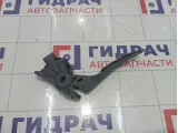 Педаль газа Chevrolet Cruze 13252702
