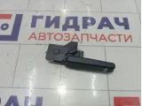 Ручка открывания капота Chevrolet Cruze 13503692