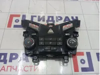 Блок управления климатической установкой Chevrolet Cruze 96983928