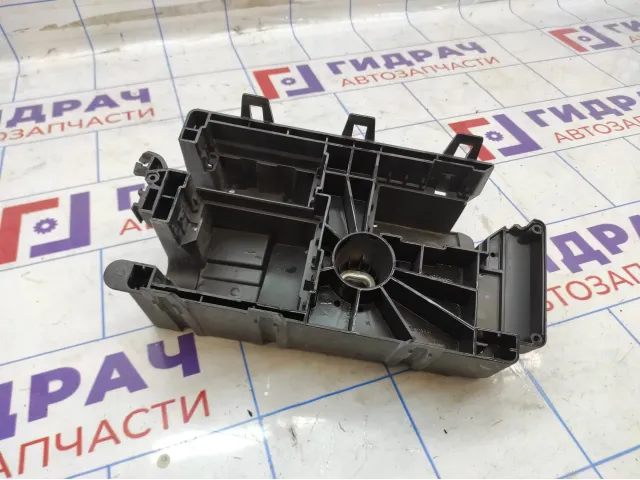 Корпус блока предохранителей Chevrolet Cruze 95963459. Дефект.