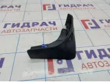 Брызговик задний левый Chevrolet Cruze . Царапины.