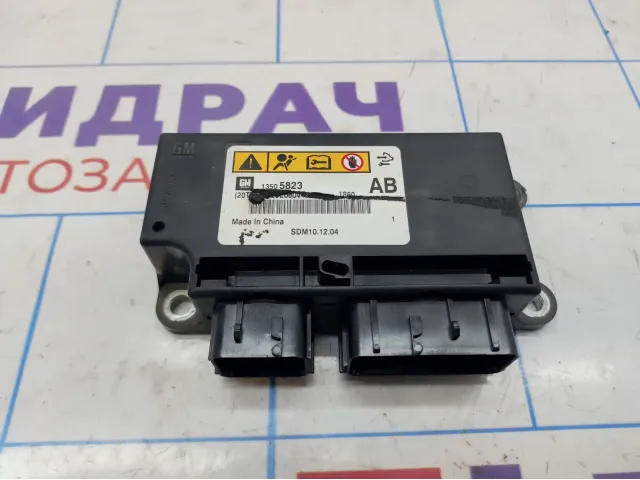 Блок управления AIR BAG Chevrolet Cruze 13505823.