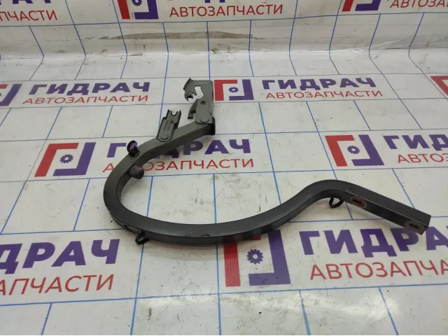 Петля крышки багажника левая Chevrolet Cruze 96990272.