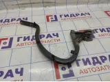 Петля крышки багажника левая Chevrolet Cruze 96990272.