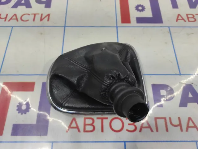 Чехол кулисы Chevrolet Cruze . Потертости.