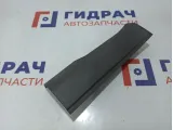 Накладка порога заднего левого внутренняя Chevrolet Cruze 95213175. Потертости.