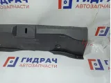 Обшивка багажника на заднюю панель Chevrolet Cruze 96954078. Дефект.Царапины.