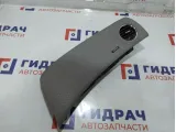 Накладка декоративная на торпедо правая Chevrolet Cruze 95488531. Требуется химчистка.