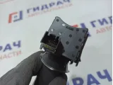 Переключатель стеклоочистителей Chevrolet Cruze 13243595.
