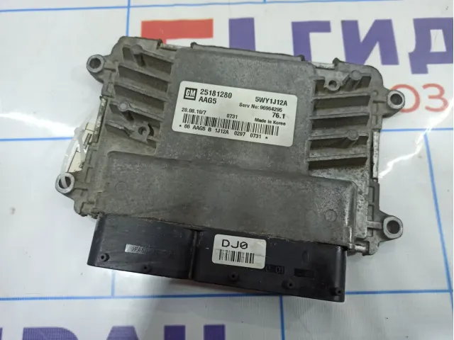Блок управления двигателем Chevrolet Cruze 25181280.