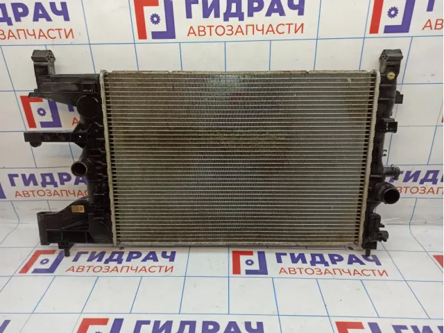 Радиатор основной Chevrolet Cruze 13267650.