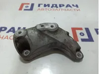 Кронштейн КПП левый Chevrolet Cruze 13248573.