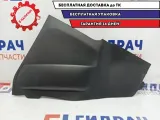 Накладка центральной консоли правая Chevrolet Cruze 95919013. Царапины.