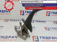 Рычаг стояночного тормоза Chevrolet Cruze 13343114.