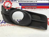 Решетка в бампер левая Chevrolet Cruze 96981085. Дефект.