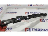 Направляющая заднего бампера центральная Chevrolet Cruze 94833091.