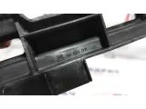 Направляющая заднего бампера центральная Chevrolet Cruze 94833091.