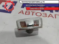 Повторитель на крыло левый Chevrolet Cruze 13252455.