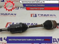 Привод передний левый Chevrolet Cruze 13334708. Дефект пыльника.