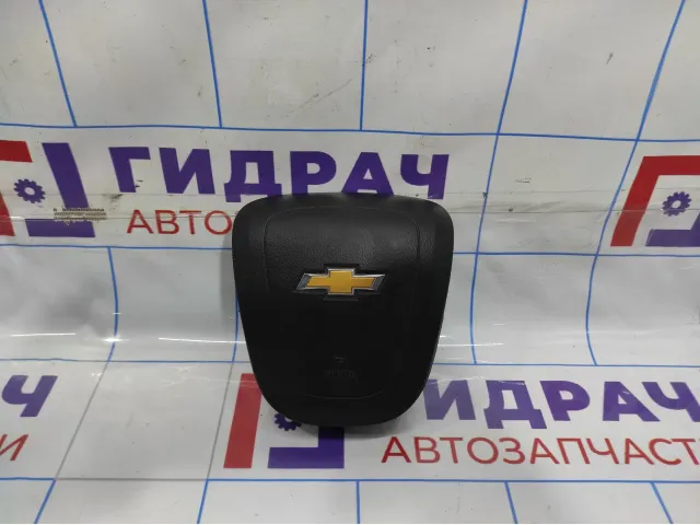 Подушка безопасности в рулевое колесо Chevrolet Cruze 13286903