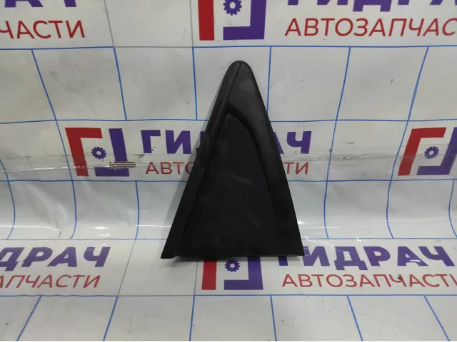 Накладка заднего крыла правого Chevrolet Cruze 96893218