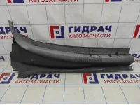 Решетка стеклоочистителя (планка под лобовое стекло) правая Chevrolet Cruze 95130243