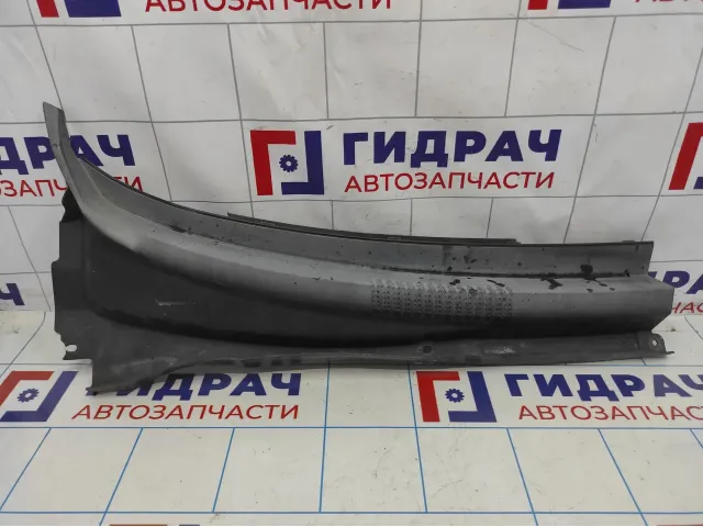 Решетка стеклоочистителя (планка под лобовое стекло) правая Chevrolet Cruze 95130243