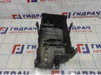 Крепление АКБ Chevrolet Cruze 13354419