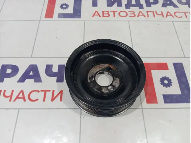 Шкив водяного насоса (помпы) Chevrolet Cruze 55565004