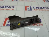 Накладка порога внутренняя задняя правая Chevrolet Cruze 95213178