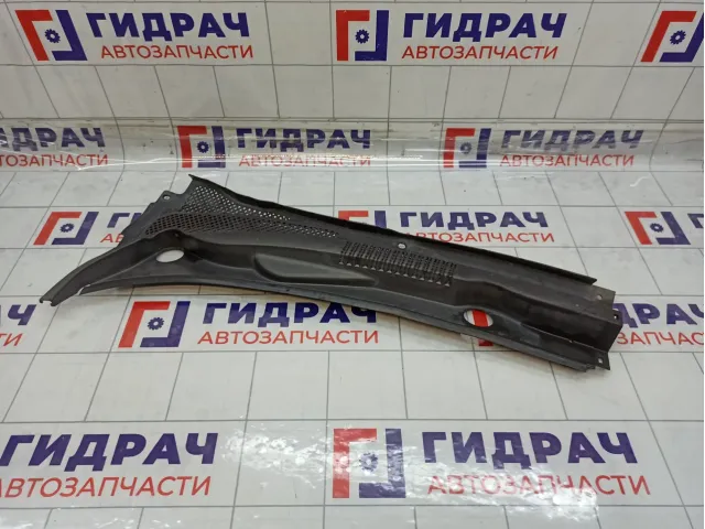 Решетка под лобовое стекло (Жабо) правая Chevrolet Cruze 95967373