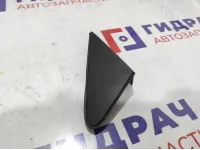 Накладка переднего крыла левого Chevrolet Cruze 95486483. Дефект.Уголок.