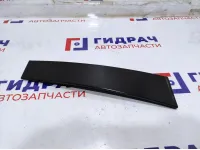 Накладка двери задней левой Chevrolet Cruze 94563603. Вертикальная.