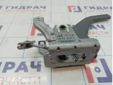 Рычаг стояночного тормоза Chevrolet Cruze 95316787. Дефект хрома.