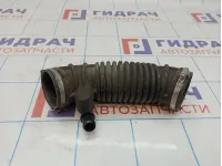 Патрубок воздушного фильтра Chevrolet Cruze 13313347. Дефект.