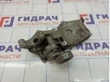 Кронштейн кондиционера Chevrolet Cruze 96870203.