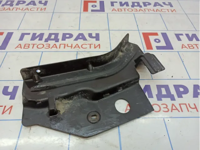 Пыльник двигателя нижний левый Chevrolet Cruze 94566178.