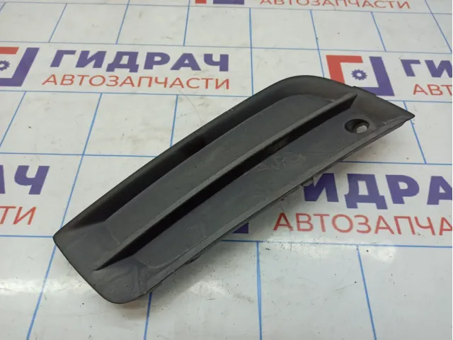 Решетка в бампер левая Chevrolet Cruze 96981083.