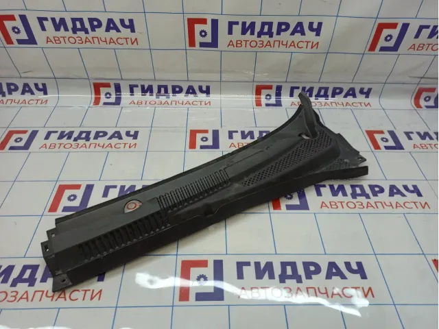 Решетка стеклоочистителя левая часть Chevrolet Cruze (J300) 95967373