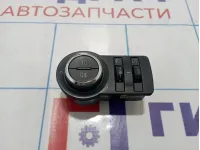 Переключатель света фар Chevrolet Cruze (J300) 13301749